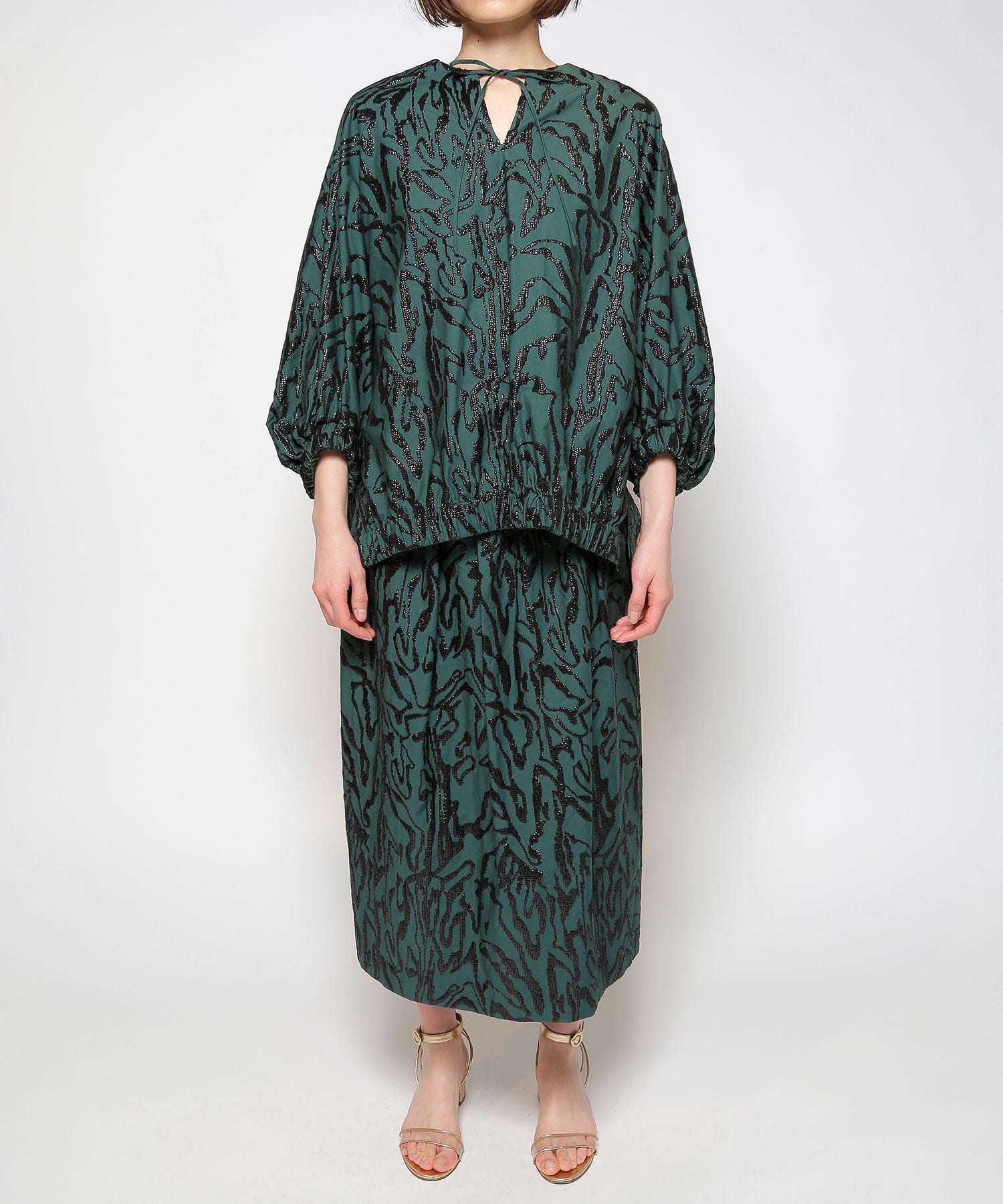 Sterk embroidery skirt|muller of yoshiokubo(ミュラーオブ Sterk embroidery skirt|muller of yoshiokubo(ミュラーオブ