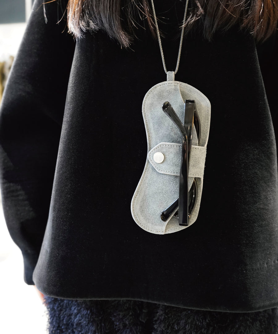 Glasses Case in Suede