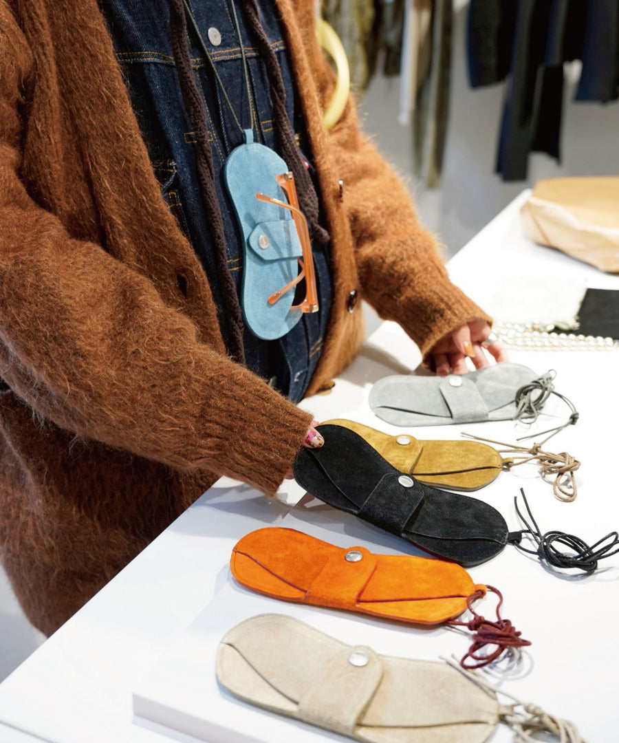 Glasses Case in Suede