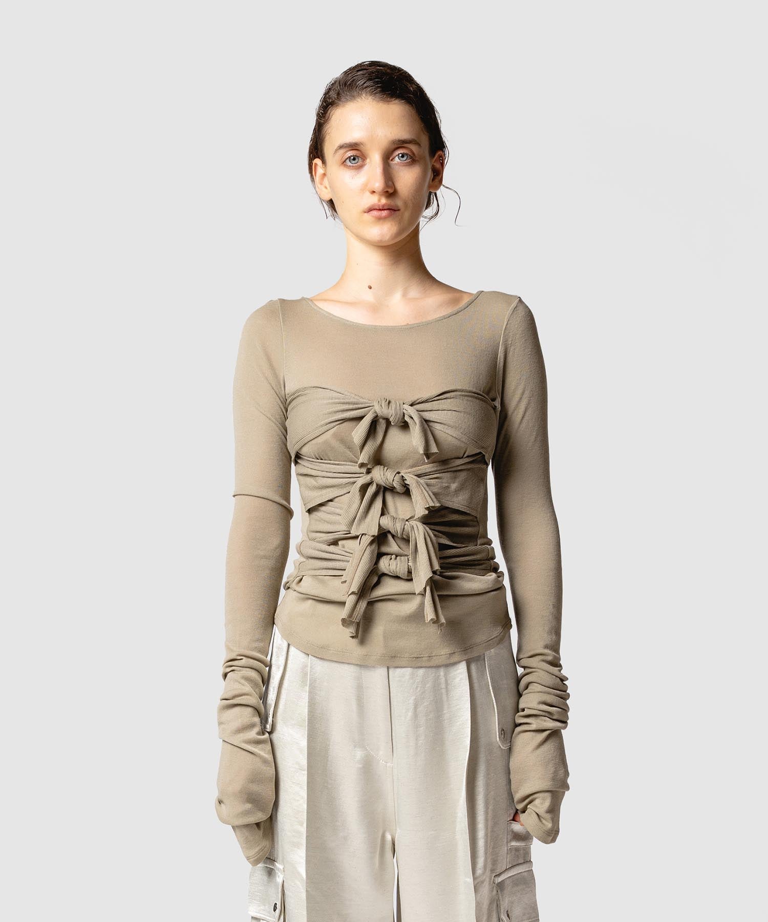 【ミルク：プロフ必読 さま】open yy グレーリブトップス M KNOTTED TOP｜muller of yoshiokubo(ミュラーオブヨシオクボ)公式通販