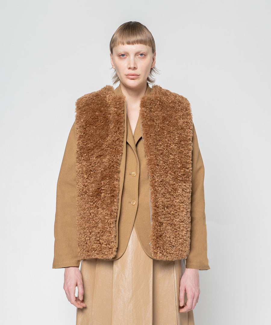 BUMPY WOOL BOA VEST