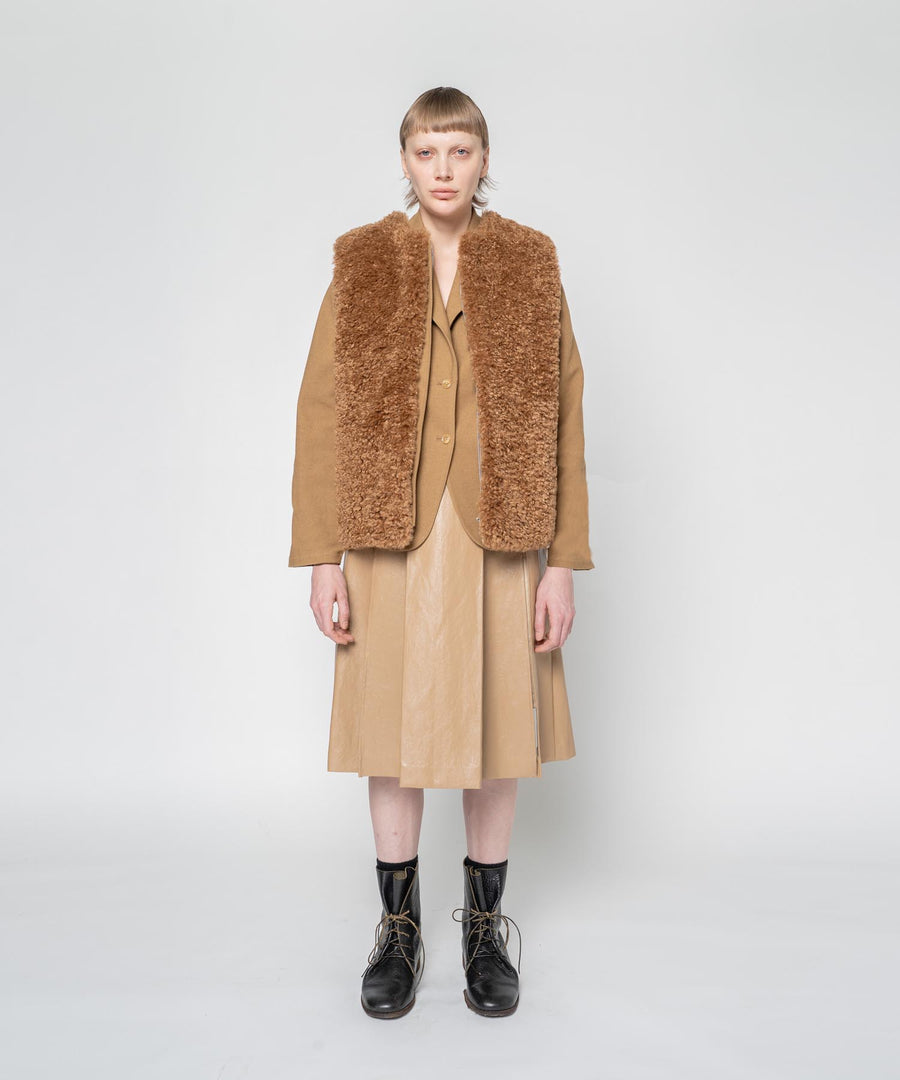 BUMPY WOOL BOA VEST