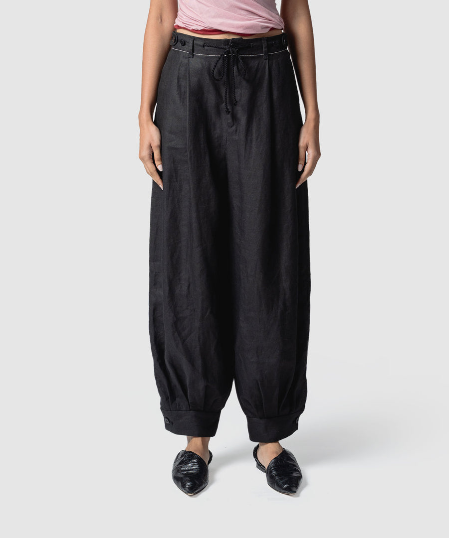 TUCK STITCHED PANTS｜muller of yoshiokubo(ミュラーオブヨシオクボ
